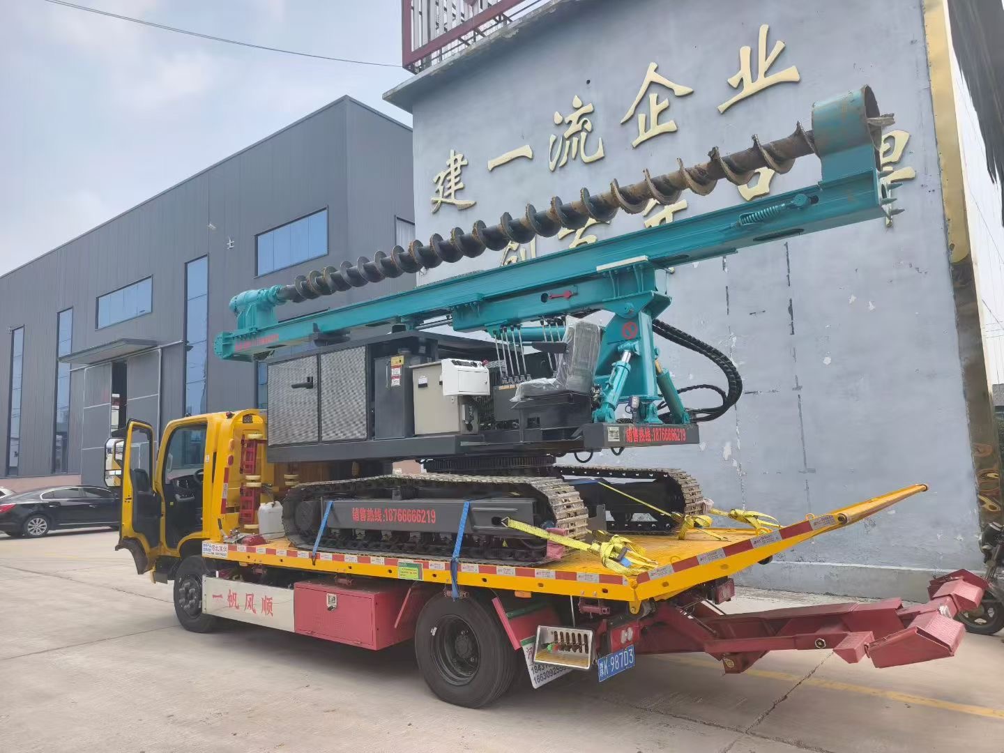 山东力强机械有限责任公司履带打桩机顺利发货，助力基建工程再添新动力